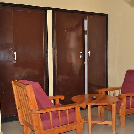 Happiness Star Motel Butare Экстерьер фото